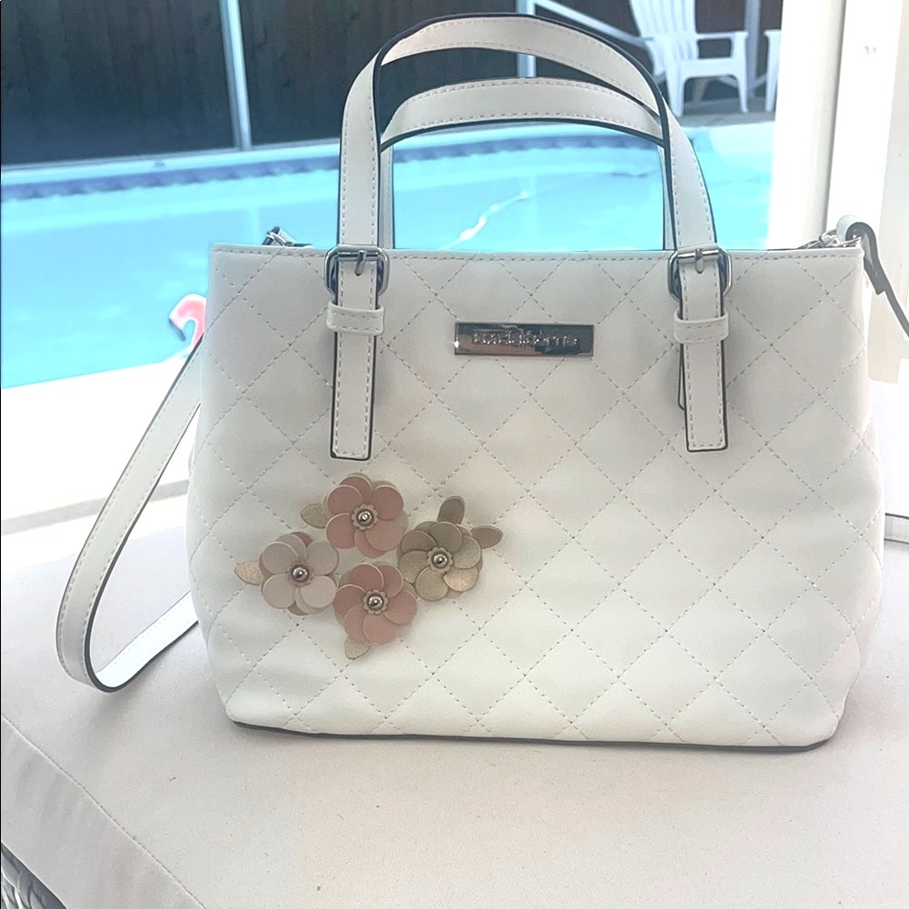 Pink and White Liz Claiborne Floral Satchel with Textured Design - NWOT